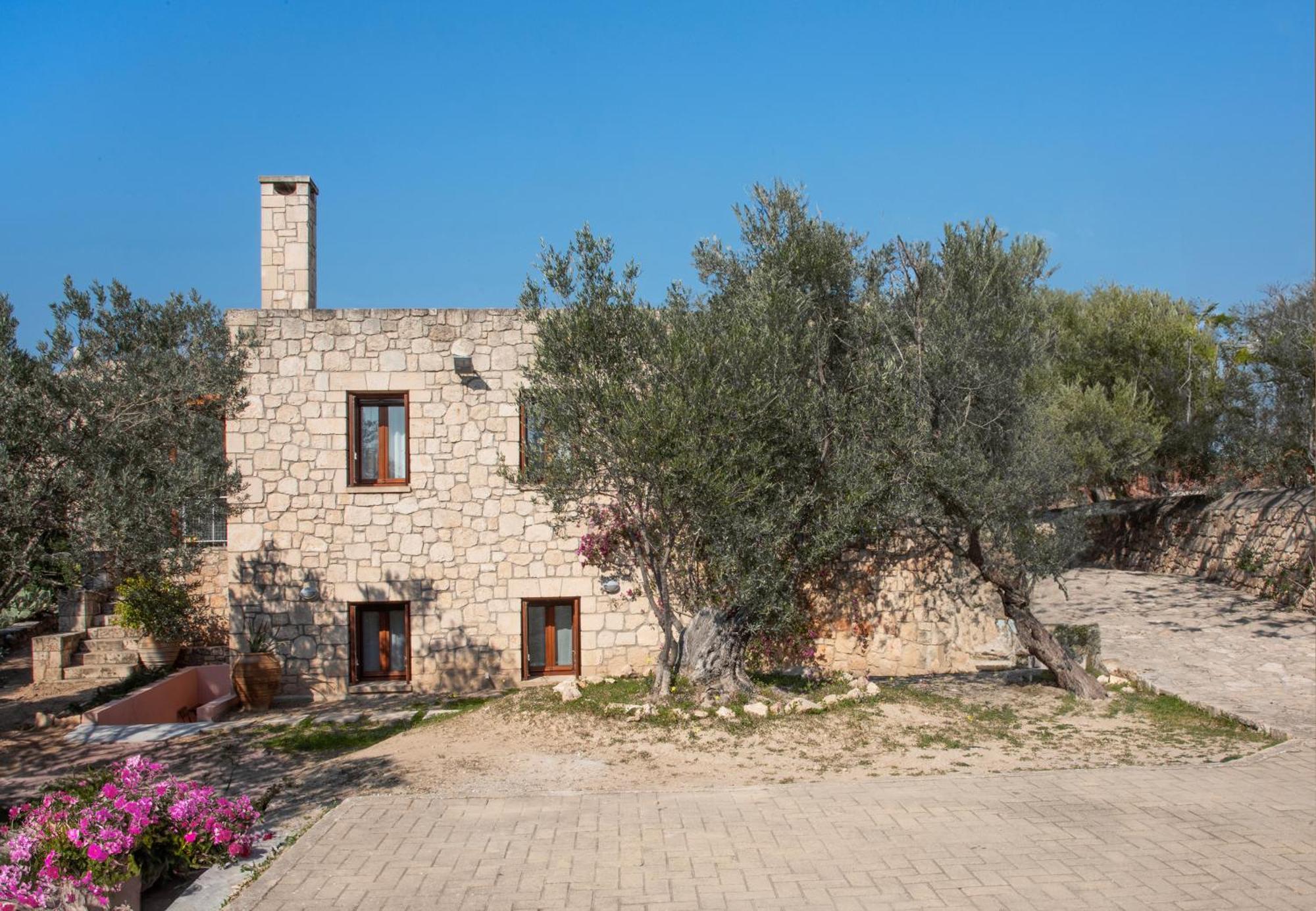 Pyrgos Ralli Estate Guesthouse Aegina Eksteriør billede