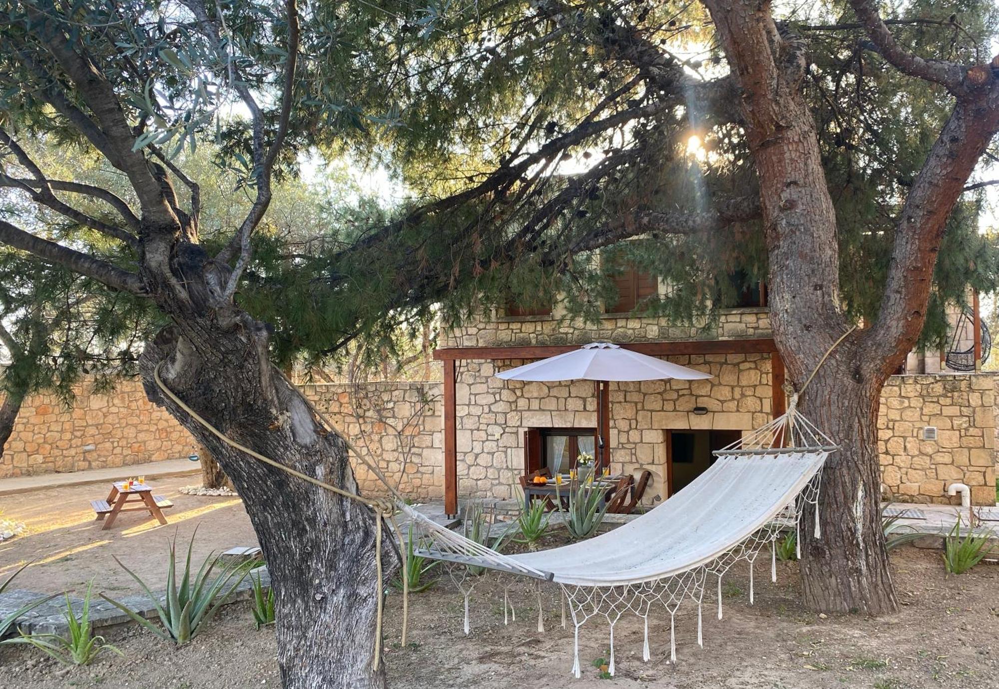 Pyrgos Ralli Estate Guesthouse Aegina Eksteriør billede