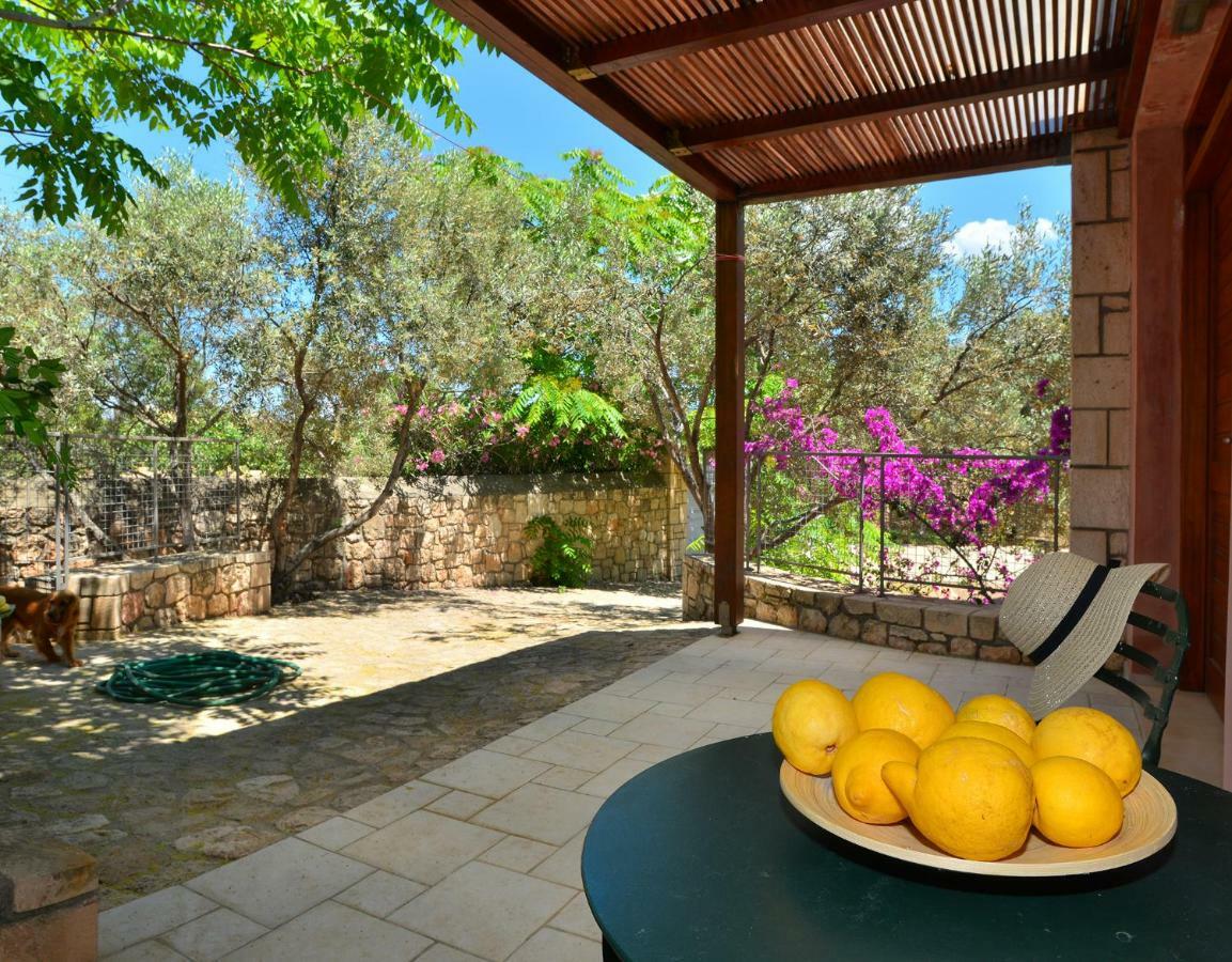 Pyrgos Ralli Estate Guesthouse Aegina Eksteriør billede
